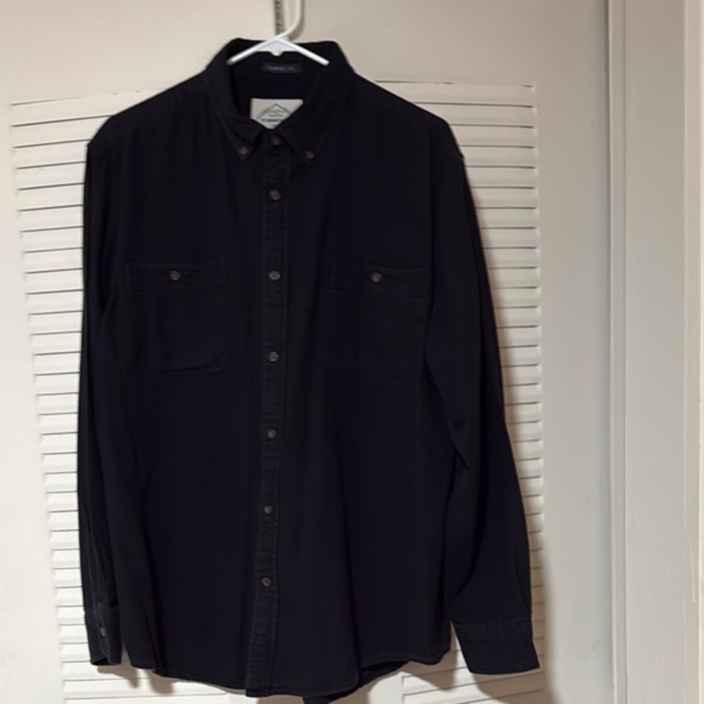 St. John's Bay Sz L Black L/S Shirt
